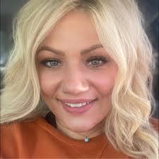 Holy Hair by Lakyn at Salon Lofts in Gahanna updated their profile picture.