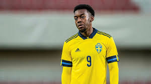 € ➤ * 27.04.2002 in hyllie, schweden. The Swedish Football Association Anthony Elanga From U21 Is Exposed To Racism