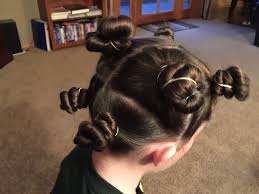 How to make your hair curly for guys. A Video To Show How You Can Curl Your Hair With Only Rubber Bands How To Curl Your Hair Hair Curled Hairstyles