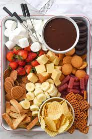 Easy Chocolate Fondue Recipe Leigh Anne Wilkes Chocolate Fondue Recipe Yummy Food Dessert Food Platters