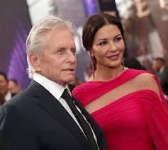 Michael kirk douglas is an american actor and producer. Schockverliebt So Lernte Michael Douglas Catherine Kennen Promiflash De