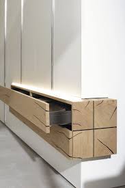 Moderne Kleiderschrank Lackiertes Holz Aus Massivholz Faltturen Gentis Hulsta Videos Schrank Kleiderschrank Massivholz Kleiderschrank Holz
