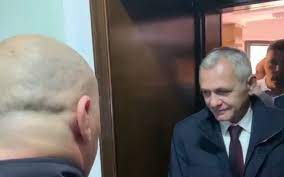 Liviu dragnea este secretar general al partidul social democrat, a fost prefect de teleorman, presedintele consiliului judetean teleorman, ministru de interne. Liviu Dragnea Comisia Din Penitenciarul Rahova A Fost De Acord Cu Eliberarea CondiÈ›ionatÄƒ Surse