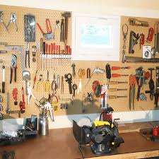 Leroy merlin se ha convertido en la referencia de muchos manitas y amantes del bricolaje. Panneau Perfore Bois Crochets Rangement Outils