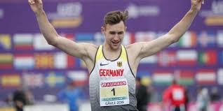 Sie führt sämtliche medaillengewinner in den leichtathletikwettbewerben bei olympischen spielen auf. Zehnkampf Himmelssturmer Kaul Schafft Olympia Norm