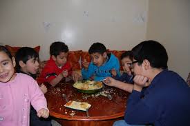 Couscous is one of the most emblematic traditional dishes of moroccan cuisine. Moroccan Culture Couscous Fridays And Moroccan Eating Manners Rosanacouscous Me Voy A Comer El Mundo I Am Going To Eat The World