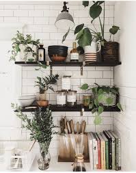 Idee Decoration Interieur Maison Tendance Et Moderne Etageres Et Plantes Vertes Home Decor Cheap Home Decor Decor