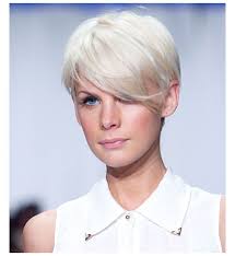 Choisir votre prochaine coupe de cheveux voici un set de coupe courte femme 50 ans cheveux gris cheveux gris 55 coiffures qui ne font pas mamie en 2018 afbeeldingsresultaat voor jolies coupes courtes cheveux gris coiffures courtes tendance 2016 super coiffure moflo bb florencedele. 20 Idees De Coupe Courte Blonde Tendance Pour Vous Inspirer