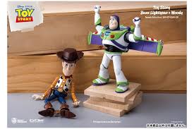 Chris evans will voice the animated human version of buzz, revealing the space ranger's origins as a young test pilot. Dynamic Action Heroes 015 Toy Story Buzz Lightyear Beast Kingdom Mykombini