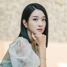 This hairstyle is a bit on a longer side and it will look amazing on girls who have just turned 18 and are all about that low. 19 Chic Asian Bob Hairstyles That Will Inspire You To Chop It All Off The Singapore Women S Weekly