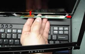 Sehingga membuat laptop tidak bakal terganggu dan dijamin lancar jaya. Cek Kerusakan Lcd Laptop Mencoba Berfikir