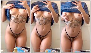 Rosa Real Bitx Mostrando Os Peitos Naturais No Espelho - Cnn Amador