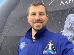 Daniel Stasiak- Planetarium Astro Arena