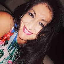 Alicia Winstead's Instagram, Twitter & Facebook