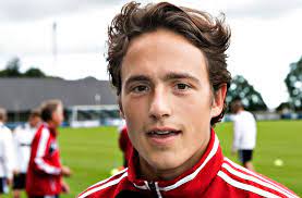 Делейни томас (delaney thomas) футбол полузащитник дания 03.09.1991. Pin On áƒ¦ Thorgan