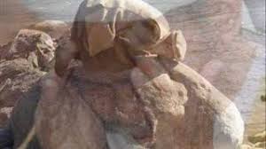 Berkorban apa sahaja berkorban apa saja harta atau pun nyawa itulah kasih mesra sejati dan mulia berkorban apa saja. Rabbani Munajat Ubersetzung Und Songtext Lyrics Liedtexte