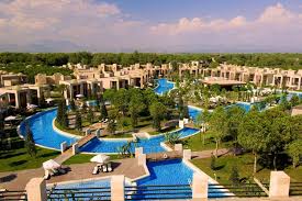 Zum stadtzentrum betraegt es etwa 1 km, gleich vor dem hotel befindet sich bushalltestelle. Gloria Serenity Resort Belek Antalya Turkey Resort Beach Hotels Hotel