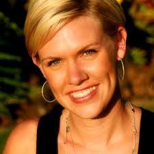 Laura Moorehead's Instagram, Twitter & Facebook