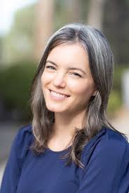 Kara Marshall's Instagram, Twitter & Facebook