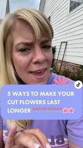 How to Maintain Cut Flower Garden