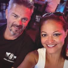 What is the experience like at Pueblo Bonito Sunset compared to Riu?