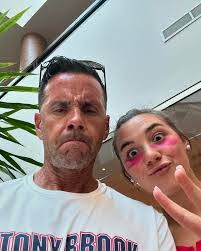 Alexa Strong's Instagram, Twitter & Facebook