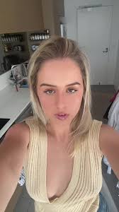 AMY BURY (@amy_bury_)’s videos with On BS