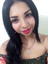 Señoritas aspirantes para ser la reina del instituto vota por tu favorita  la que mas like obtenga sera ganadora de miss redes sociales suerte para  todas. Señorita: Daniela 3º SALUD G2