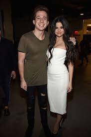 A boyfriend (uh huh) tell me are there any good ones left i keep finding wrong ones, but i want love again and again i want a. Who Is Selena Gomez Dating Selena Gomez Boyfriend And Relationship History
