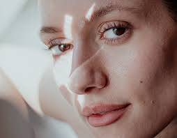 Viona Ielegems Prosjekter :: Photos, videos, logos, illustrations and  branding :: Behance