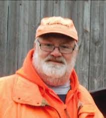 Mike Auer's Instagram, Twitter & Facebook