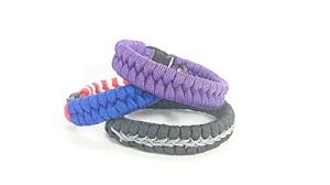 Alongside the cobra, the fishtail is among one of the key designs used in many other bracelet designs. Custom Paracord Bracelet In Fishtail Knot Choose Colors And Design Buy Online In Isle Of Man At Isleofman Desertcart Com Productid 30212983