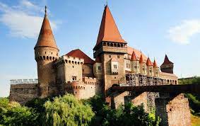 We recommend booking castelul corvinilor tours ahead of time to secure your spot. Pe Bani Europeni Coral Srl Tulcea Va Restaura Castelul Corvinilor Din Hunedoara Realitatea De Tulcea