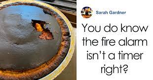 People Roast Karen Who Blames Marie Callender After Burning Her Own Thanksgiving Pie Tittlepress