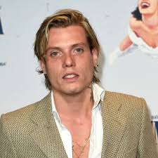 Nieuw seizoen The Bachelor in de maak: geruchten over Tony Junior als  vrijgezel