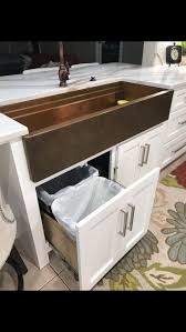 Copper Farmhouse Spule 48 Zoll Weisse Schranke Im Shaker Stil Mulleimer Unter Si Copper Copperfa Landhaus Spulen Bauernhaus Waschbecken Weisser Schrank