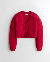 Bringe mit der sammlung an oberteilen für mädchen von hollister frischen wind in deinen kleiderschrank. Madels Strickware Hollister Co