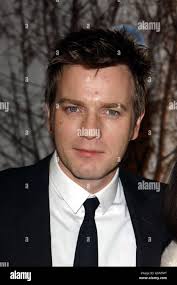 L'attore Ewan McGregor arriva alla premiere britannica della celebrità di  gala del suo ultimo film Big Fish, al Warner Village, Leicester Square, nel  centro di Londra Foto stock