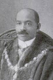 Allan Minns's Instagram, Twitter & Facebook