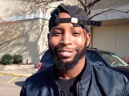 Christmas tree is back indoors at the Staten Island Mall
