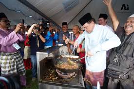 Rumah terbuka aidilfitri kedah 2019. Anwar Ibrahim On Twitter Majlis Rumah Terbuka Aidilfitri Anjuran Keadilan Kedah Dan Adun Bakar Arang Petang Tadi Juadah Cukup Enak Terutamanya Koayteow Goreng Https T Co D6trlg6lae