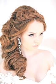 Halb hochgesteckte haare sind derzeit voll im trend. Brautfrisuren Halb Offen Locken Www Promifrisuren Brautfrisur Brautfrisuren Lange Haare Hochsteckfrisuren Lange Haare