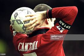 Tendangan bebas langsung adalah metode tendangan disertai persiapan dalam permainan sepak bola yang disebabkan sebuah pelanggaran. 37 Peraturan Permainan Sepak Bola Terbaru 2021
