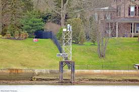 The Other Range Marker In Beverly Across From Neshaminy State Park Marina S Public Boat Access This Would Make A Nice Home For An Os State Parks Outdoor Park