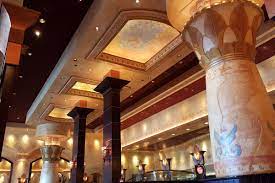 Learn secrets and fun facts about how your food is prepared at. Cheesecake Factory Interiors Are Weird And Wonderful All Thanks To This Designer Eater