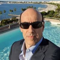 400+ "Dàvila" profiles