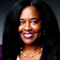 Lisa Toms's Instagram, Twitter & Facebook