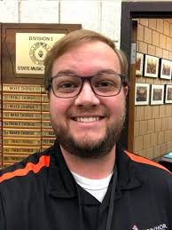 Joe Strong's Instagram, Twitter & Facebook