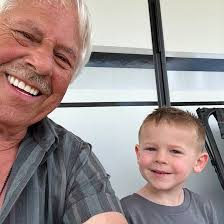 What bolts do you guys shoot out of your Micro/MAG340? Do you stick to the  16.5” 350GN Proflight bolts or what brand and what length do you shoot?  Does anyone shoot 18”