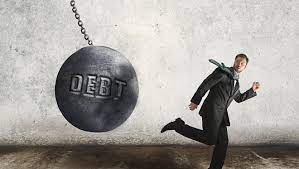 4 Ways To Avoid Debt Like The Plague